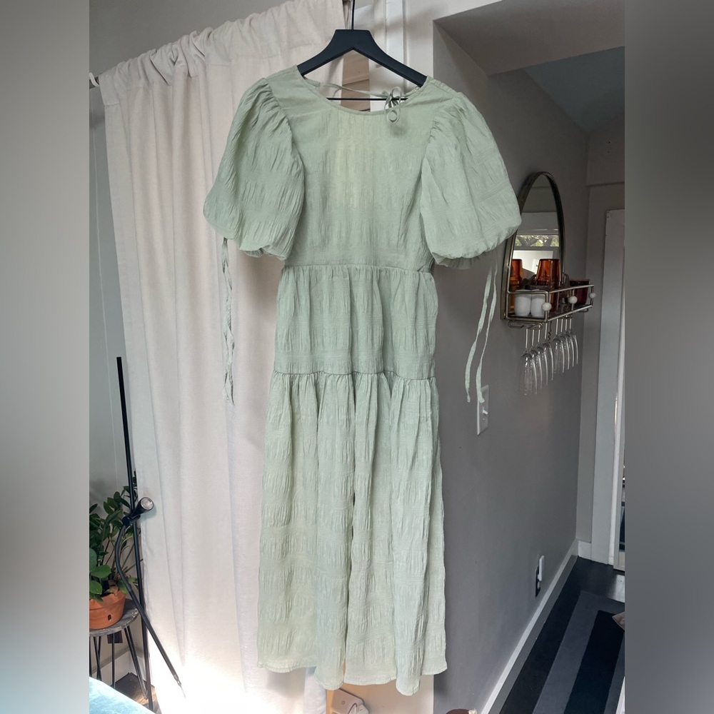 Moon River Green Flowy Midi Dress Size Small